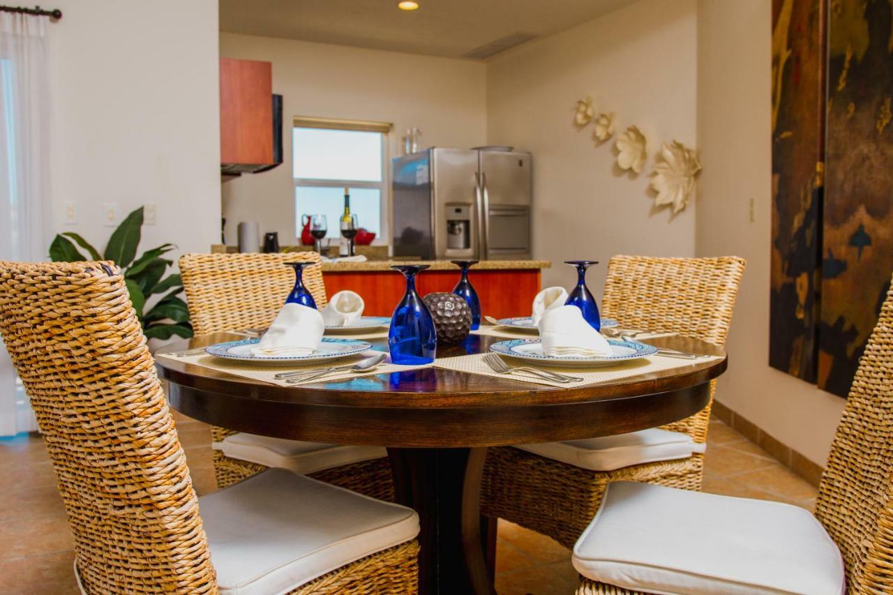 Puerta Cortes Residences: Las Colinas