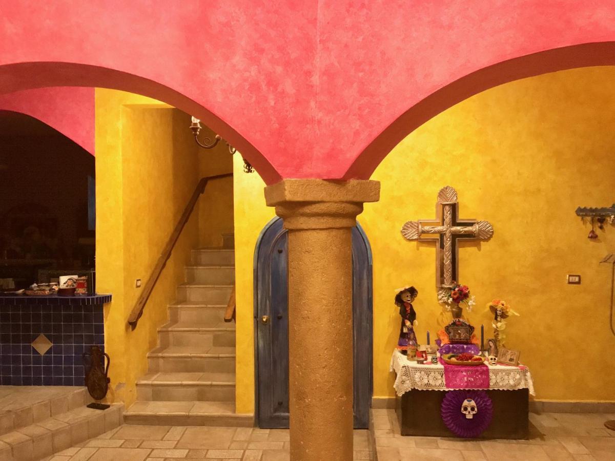 Hacienda Boutique And Solo Adultos Bed & Breakfast *