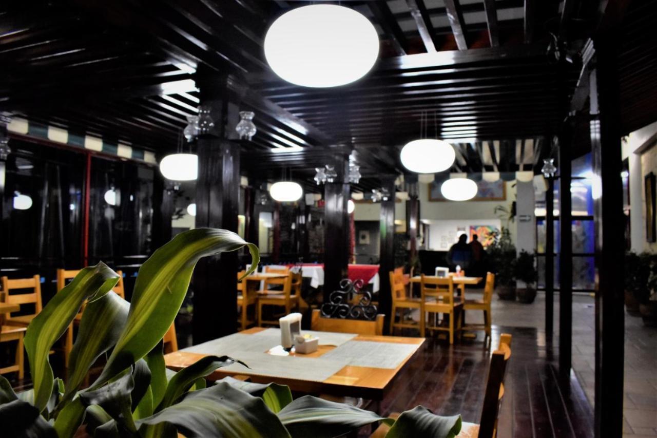 Azulejos Hotel 4*