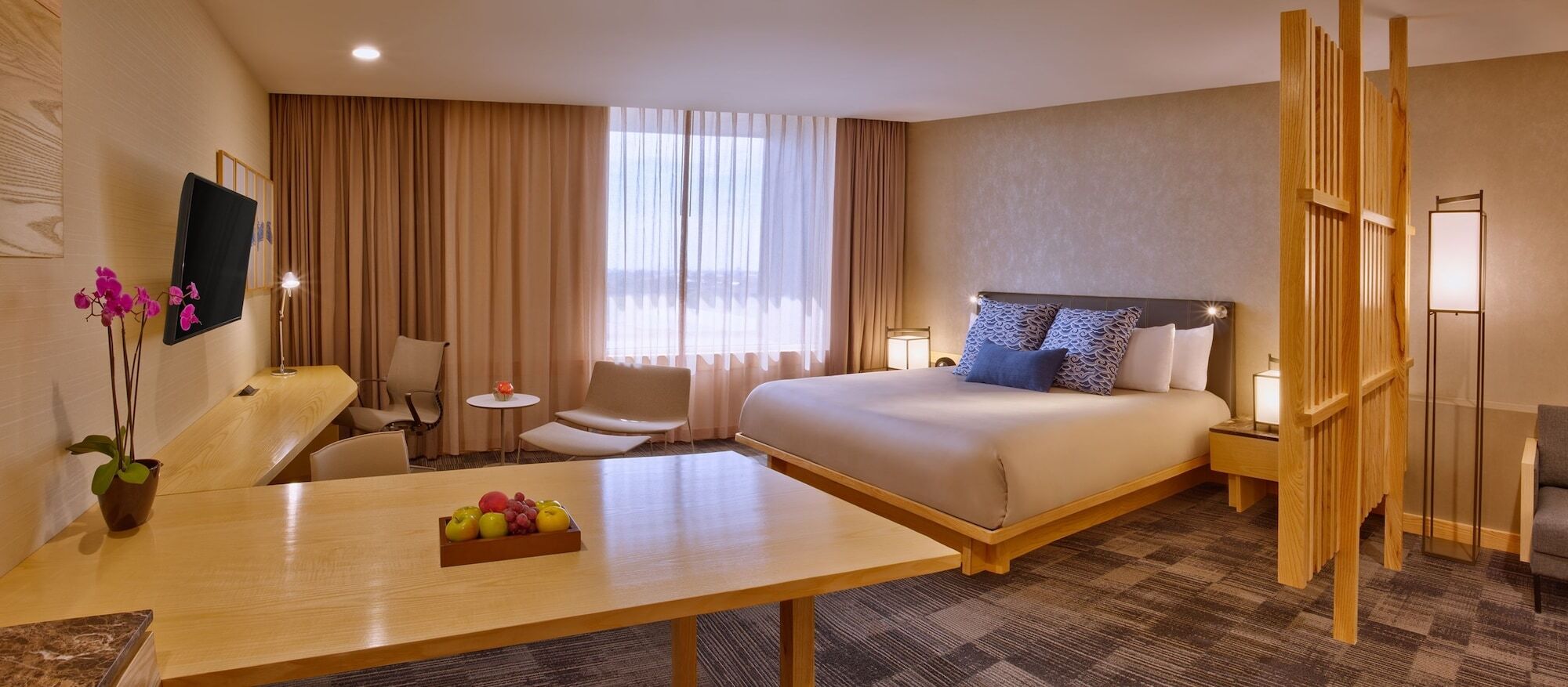 Galeria Plaza 5*