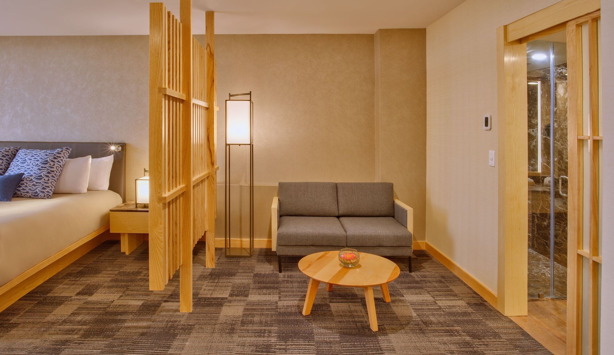 Galeria Plaza Hotel 5*