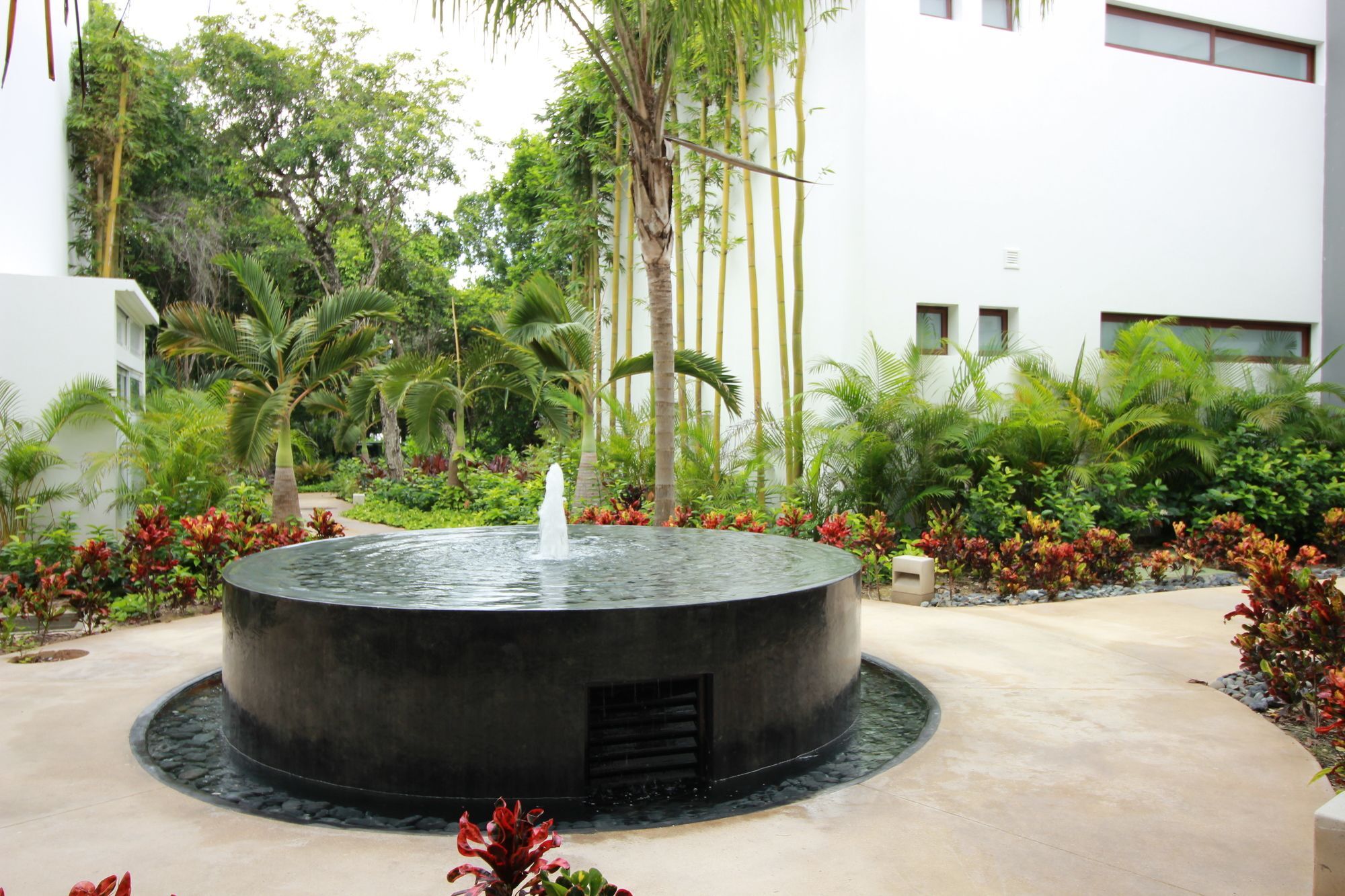 In Bahia Principe By Olahola Akumal
