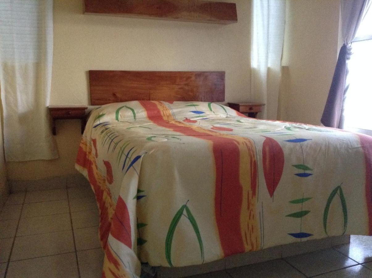 La Del Hotel 2*