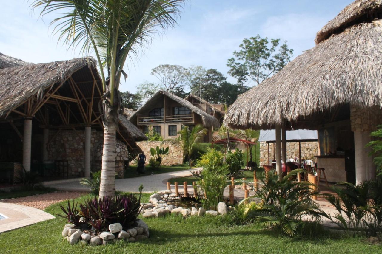 Axkan Palenque, Shows En Vivo & Gastronomia Mar Y Tierra & Travel Agency 4*
