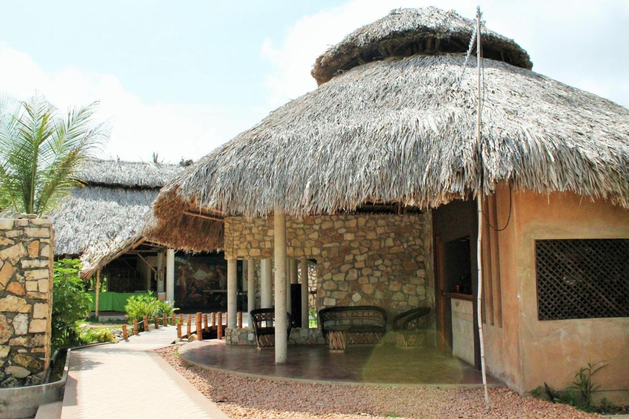 Hotel Axkan Palenque, Shows En Vivo & Gastronomia Mar Y Tierra & Travel Agency
