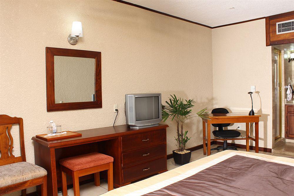 San Antonio Hotel 4*