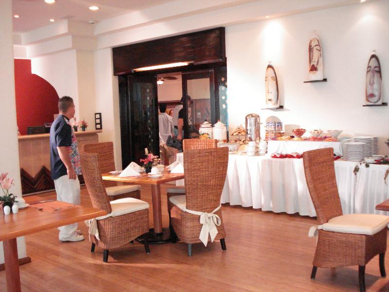 Camino Real Hotel