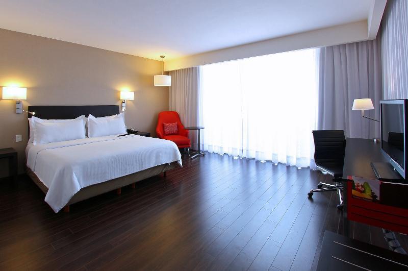 Fiesta Express Centro Hotel