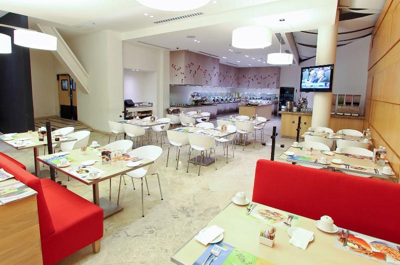 Fiesta Express Centro 3*