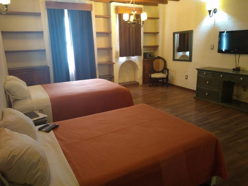 Meson De La Merced Boutique Patio & 3*