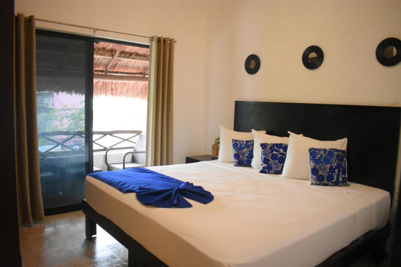 Hotel Caracol Suite Hotel 3*