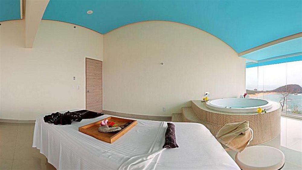 Secrets Huatulco & (adults Only)
