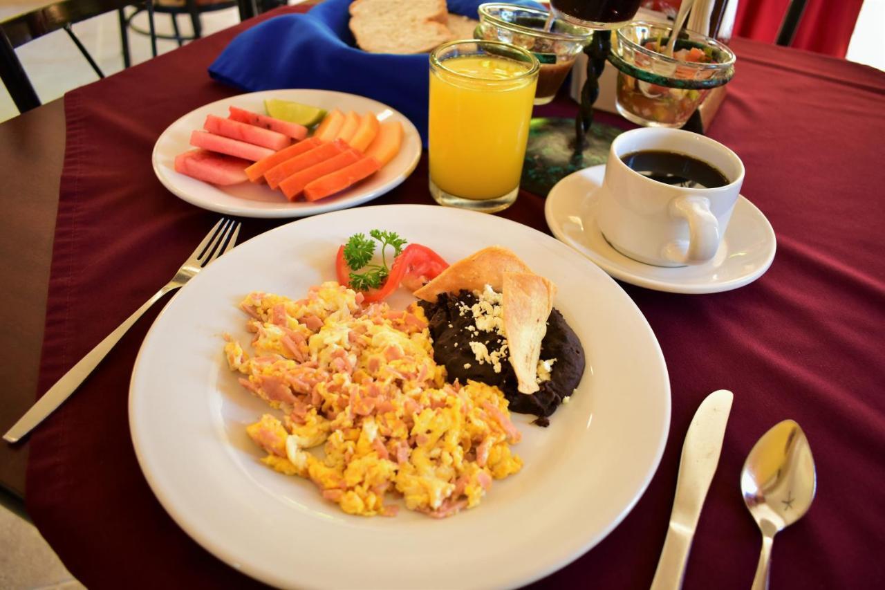 Maya Tulipanes Hotel