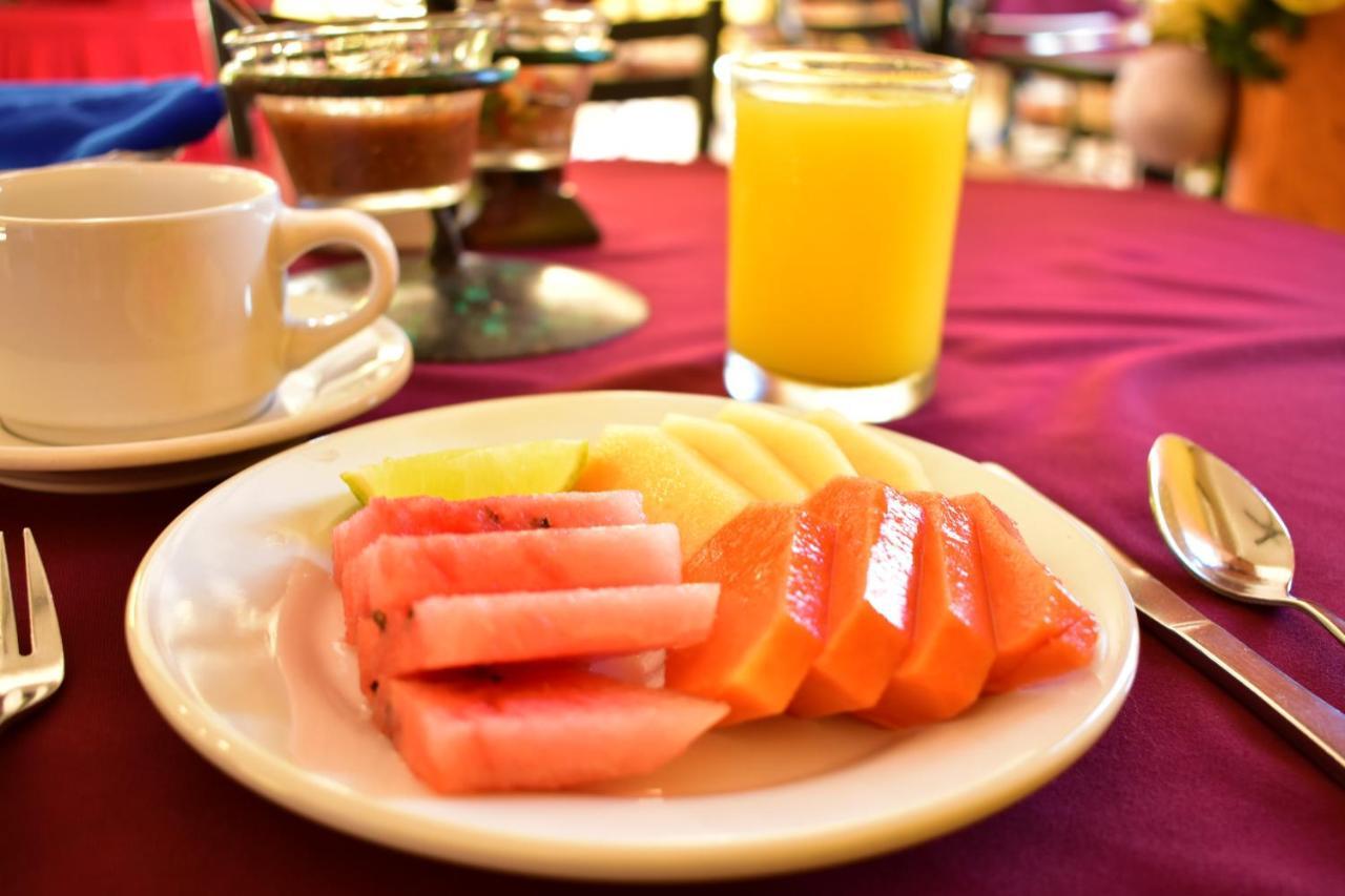 Maya Tulipanes Hotel 4*