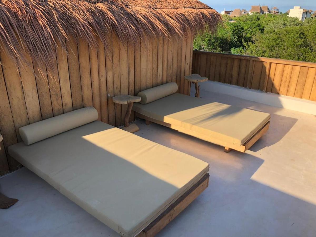 Laisla Villa *