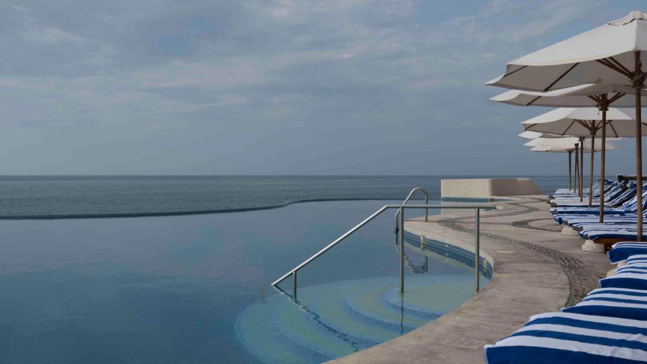 Club Regina Cabos Hotel