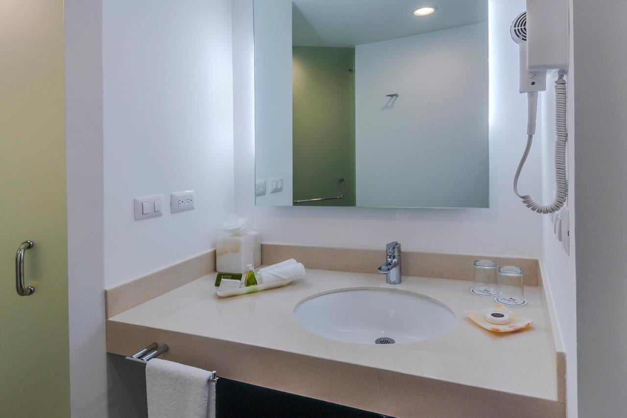 Zenith Hotel 5*