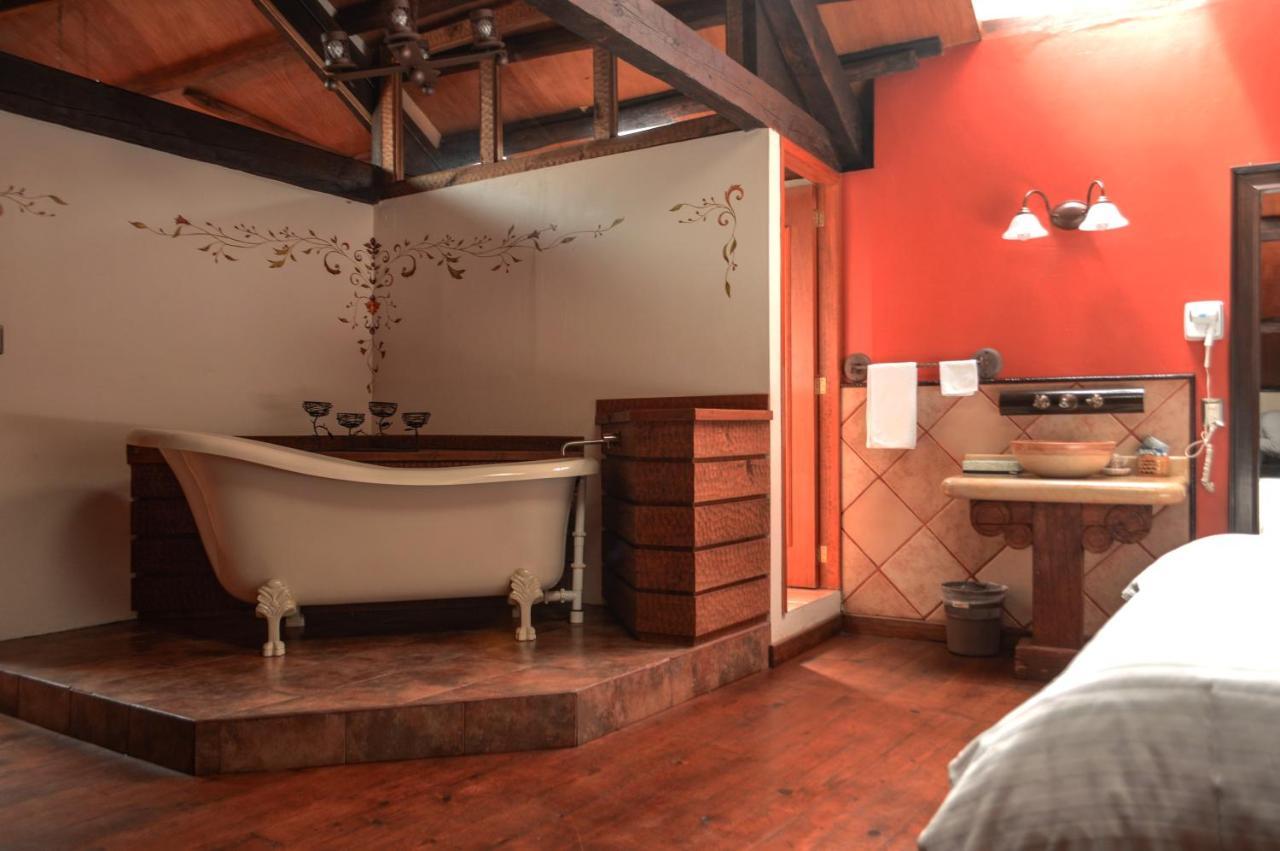 Guest house Casa De Arcangeles 4*
