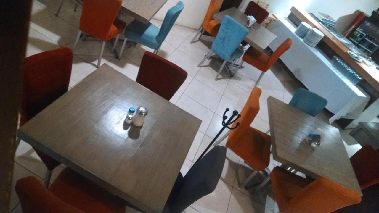 Hotel Howard Johnson By Wyndham Guanajuato Avenida 3*