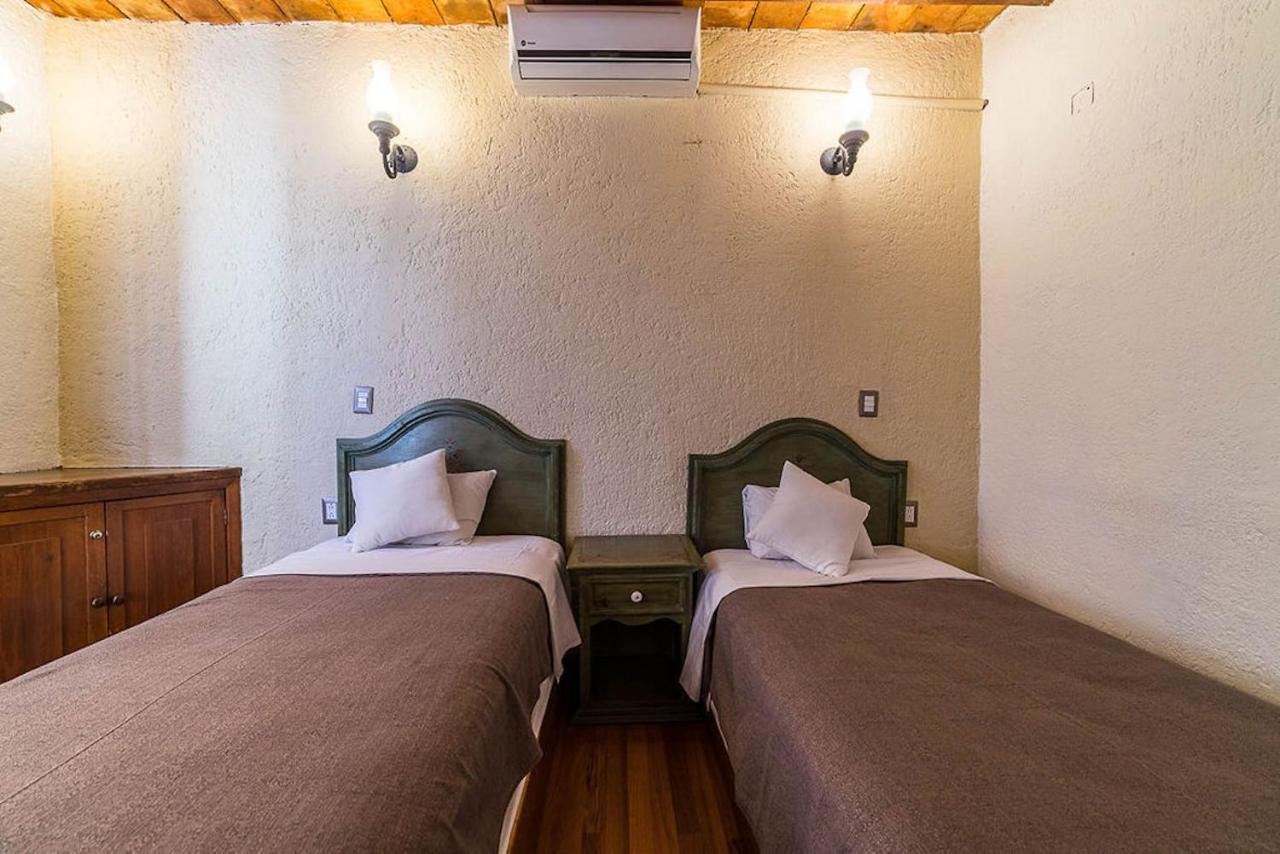 Meson De La Merced Boutique Patio & 3*