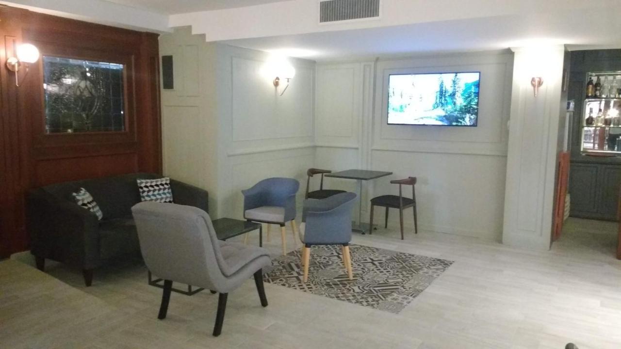 Hotel Country Plaza 4*