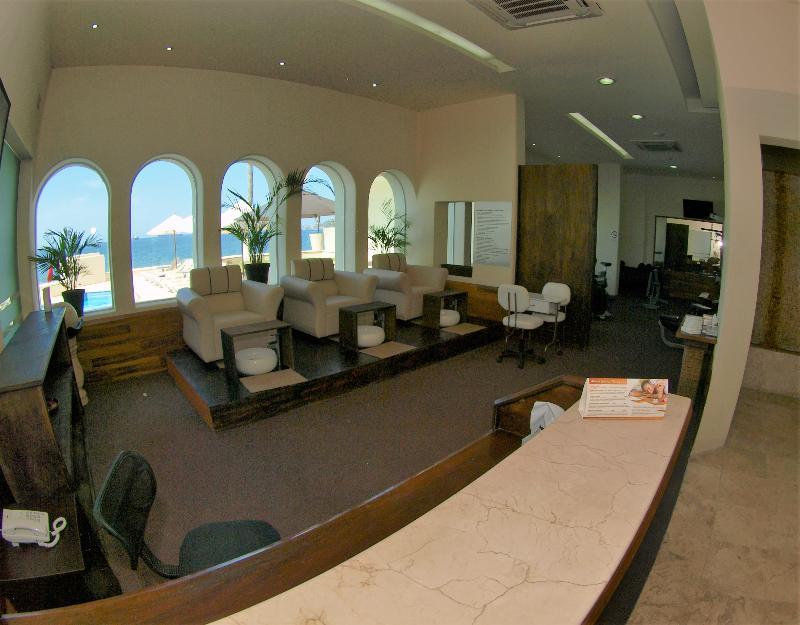 Camino Real Hotel Manzanillo