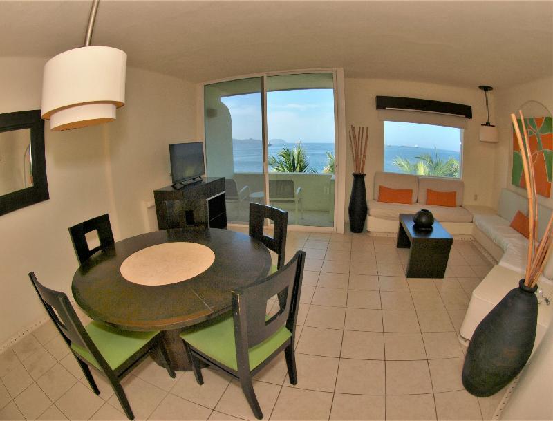 Hotel Camino Real