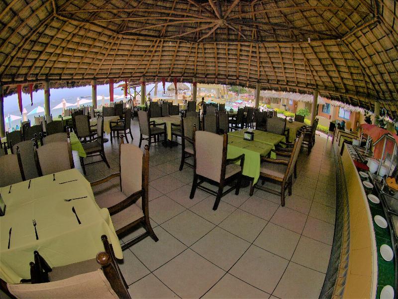 Hotel Marina Puerto Dorado - 4*