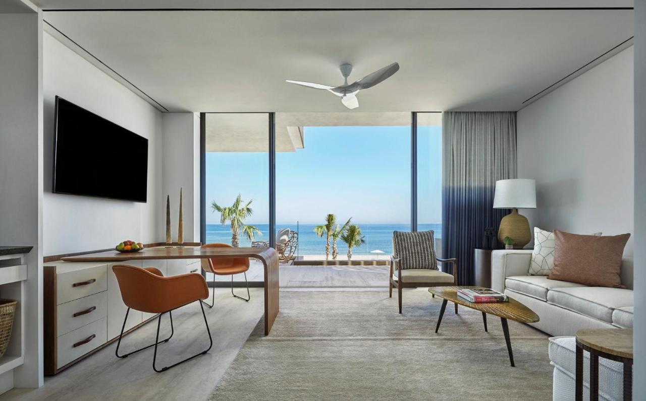 Four Seasons Cabos Resort