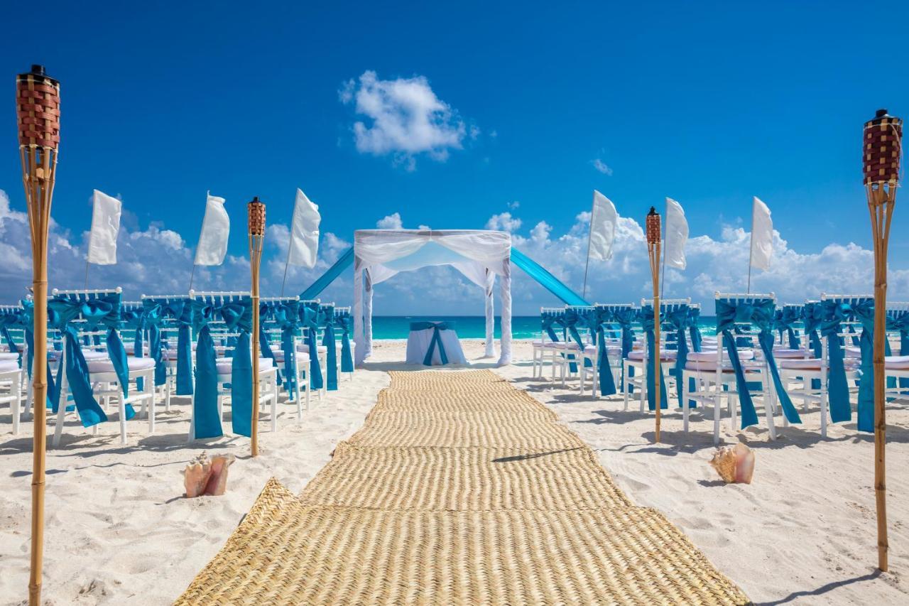 Crown Paradise Club Resort Cancun
