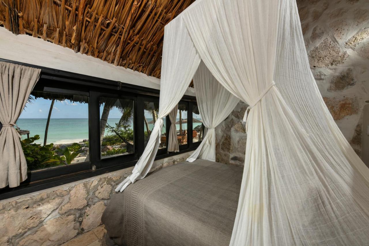 Hotel Diamante K - Inside National Park