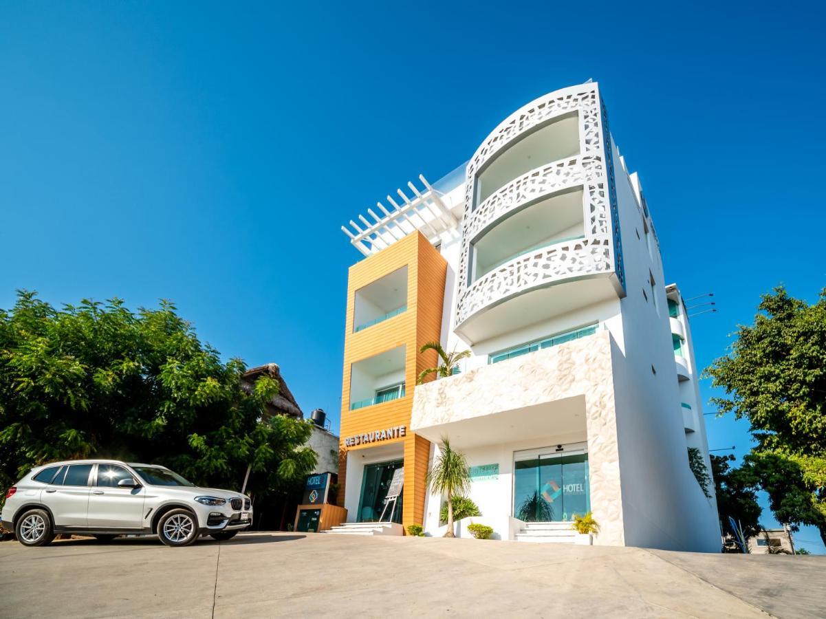Dc Boutique & 4*