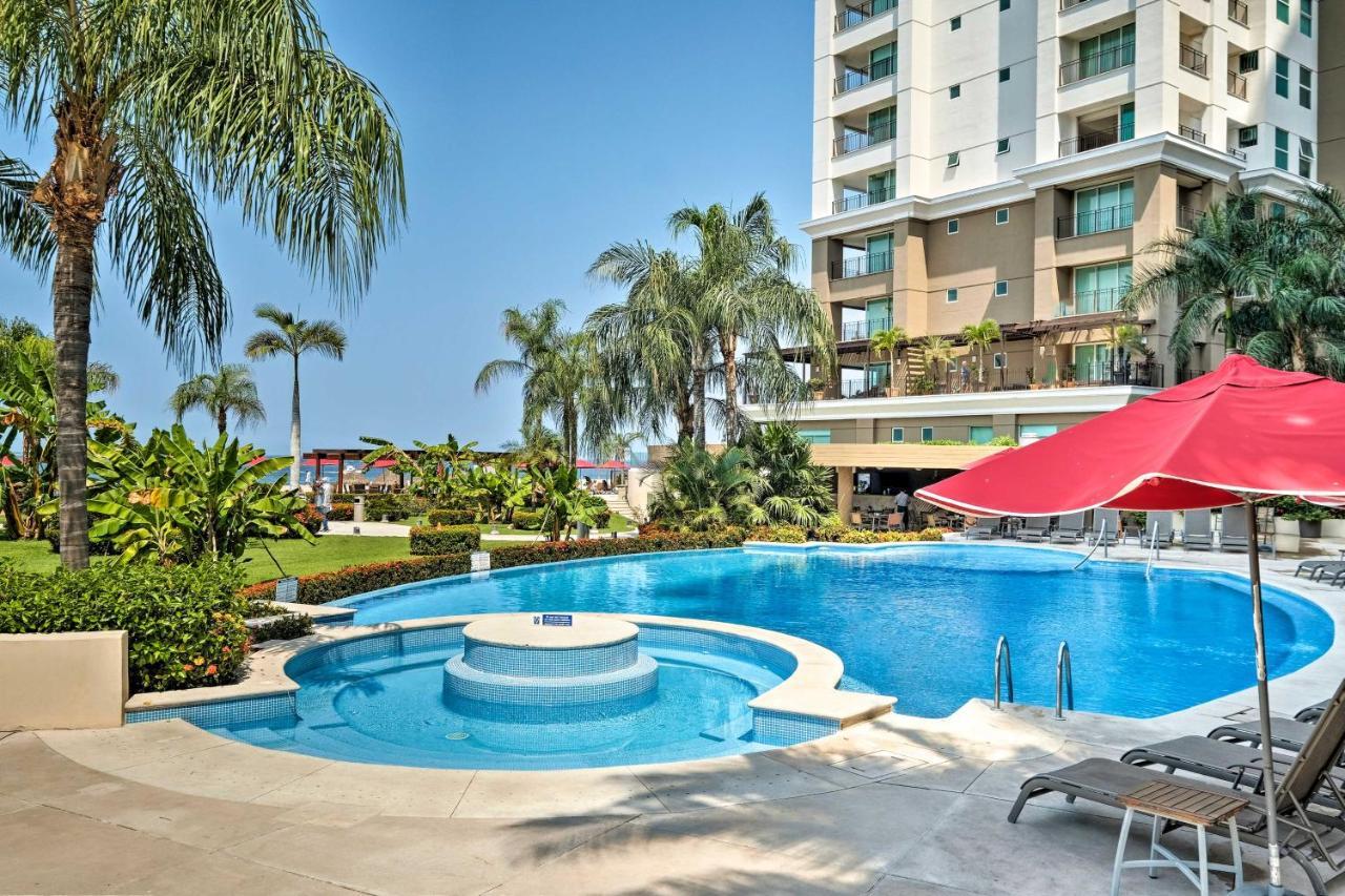 Apartment Beachfront With Wraparound Balcony! *