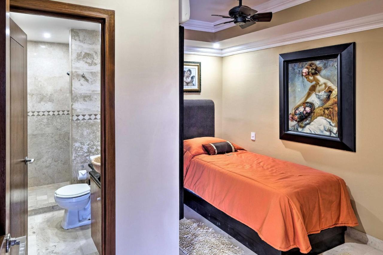 Beachfront With Wraparound Balcony! Puerto Vallarta