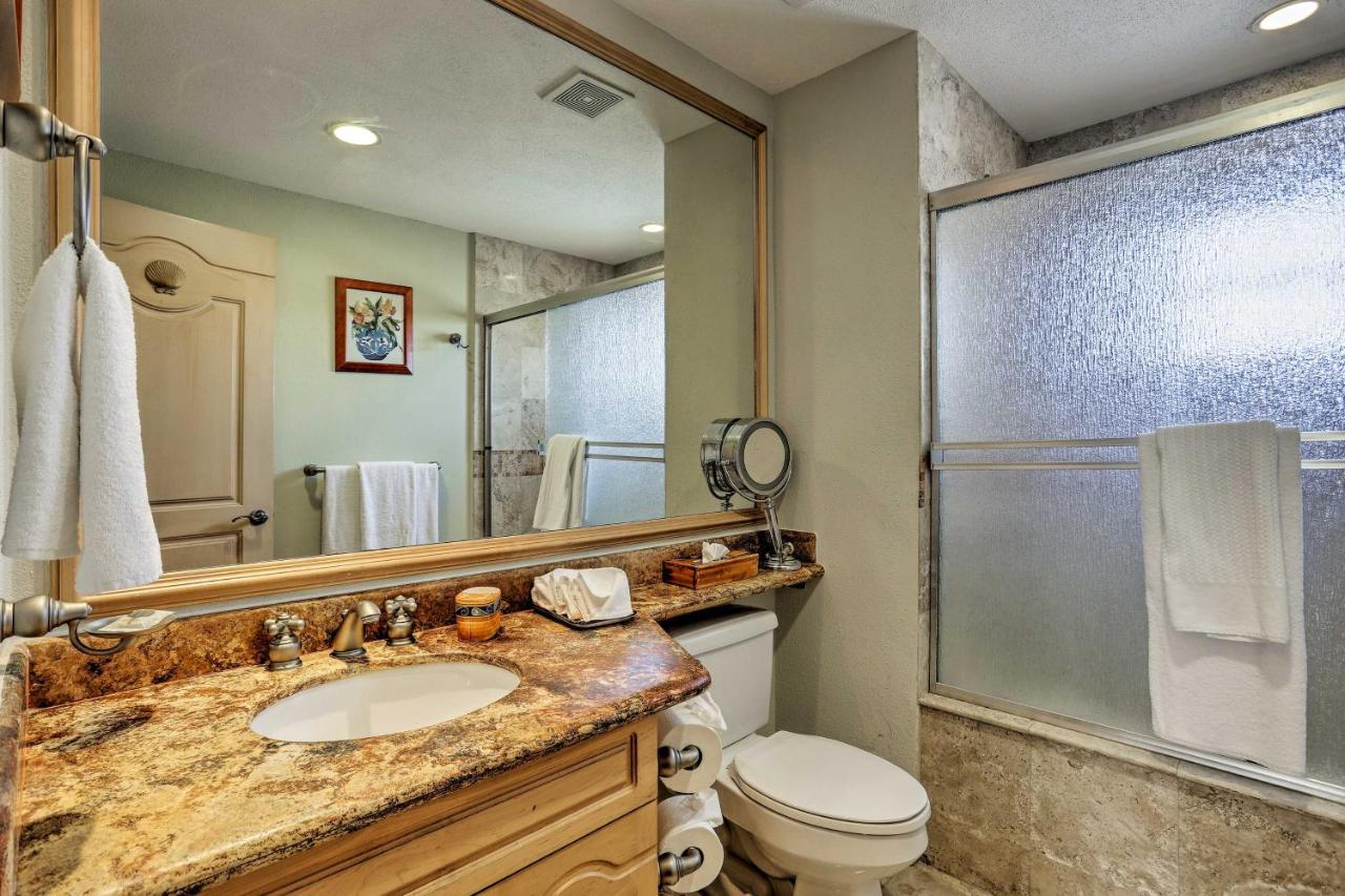La Pools, Hot Tub, And Balcony Apartment