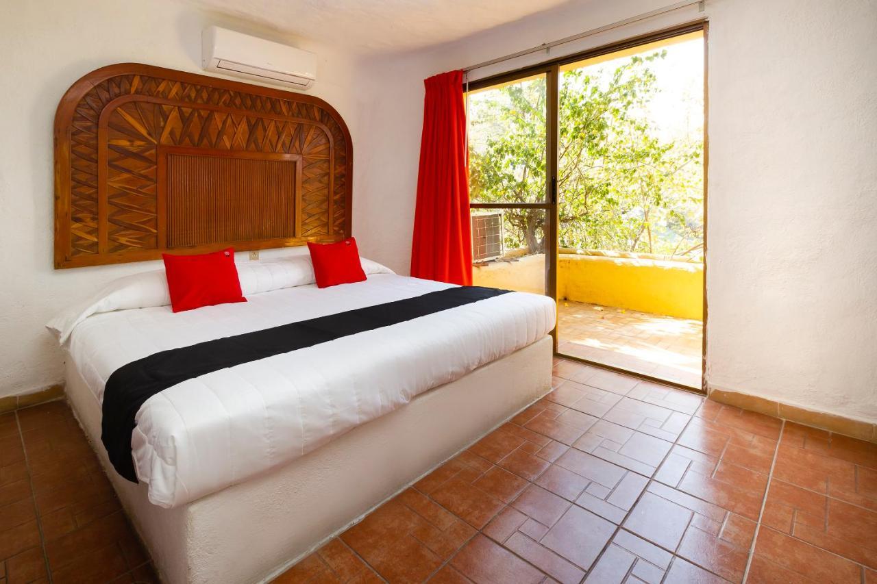 Hotel Plaza Tucanes Manzanillo
