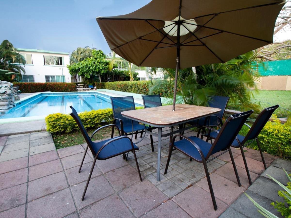 Hotel Parotas 3*