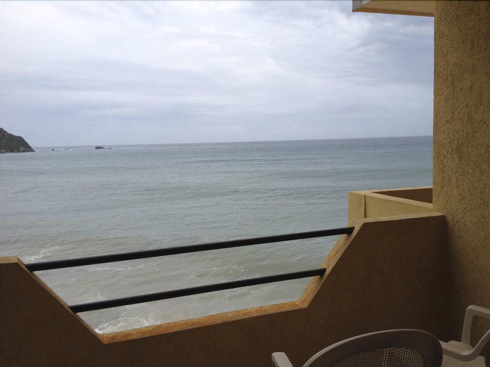 Bogavante Hotel Barra de Navidad