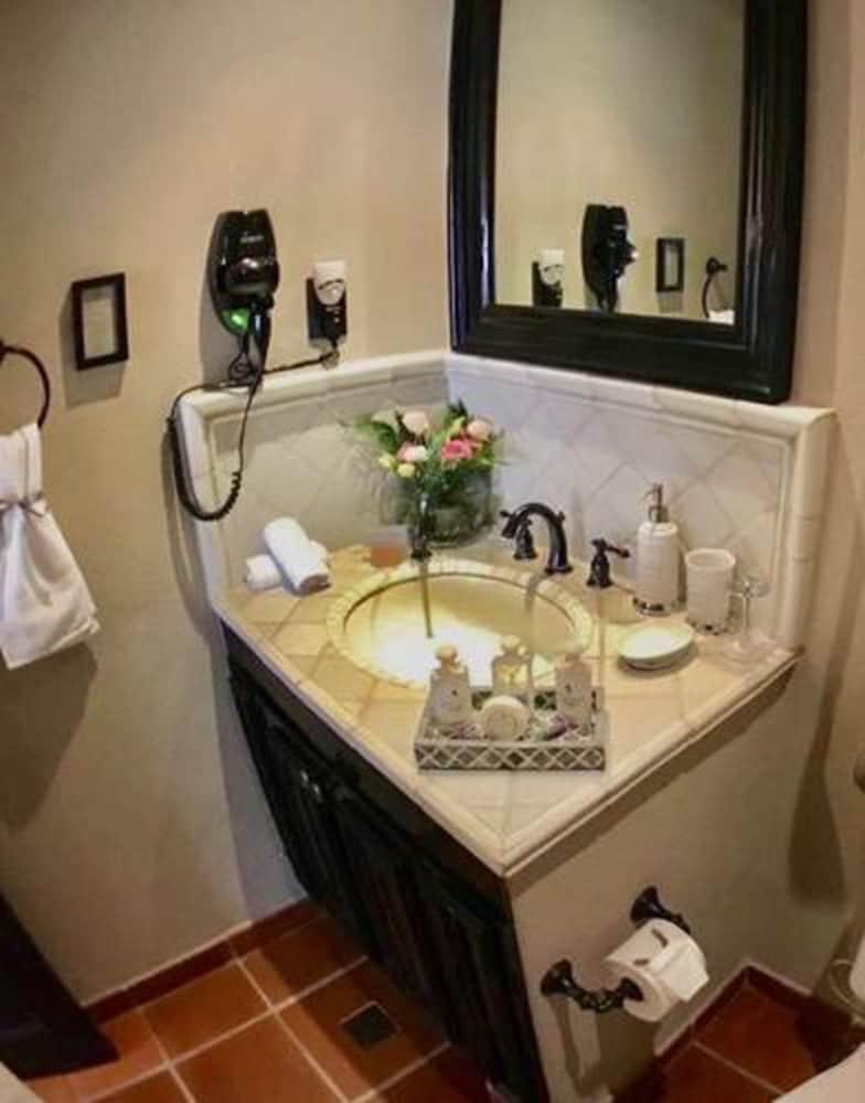 Artesana Luxury Bed & Breakfast