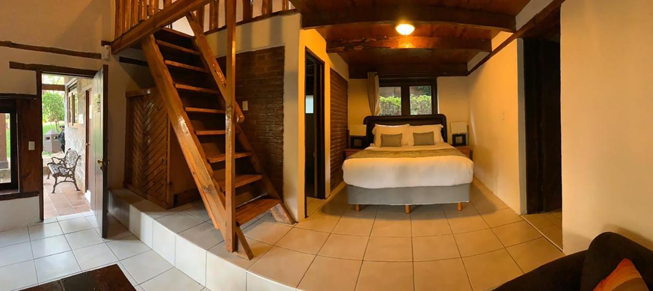 Loto Azul & Hotel Valle de Bravo