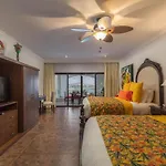 Hacienda Encantada Resort & Spa
