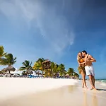Bluebay Grand Esmeralda
