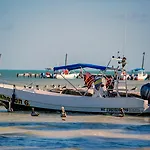 Holbox Dream Beachfront Hotel