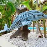 Holbox Dream Beachfront Hotel