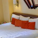 Luna Palace
