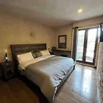 Increible Loft Completo En Val\'Quirico