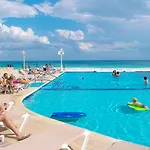 Bsea Cancun Plaza Hotel