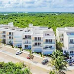 Tortuga Azul Private Terrace Rooftop Pool W Bbq Beach Access 11 Pools Free Beach Club