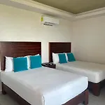 Aquastar Hotel & Apartments