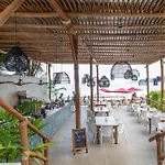 Ysuri Sayulita - Beachfront Hotel